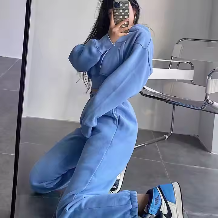 High Quality Jogging Sweatsuit Two Piece Hooded Sweatshirt Sets Custom Workout Training Fleece Women Tracksuit Gym Fitness Set