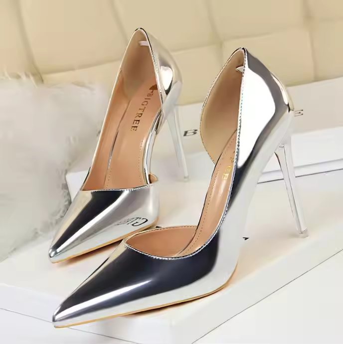 European and American style high heels, simple stiletto heels, metal heels, side cutouts, sexy single shoes